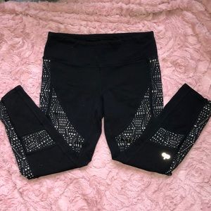 ALO Yoga cropped leggings